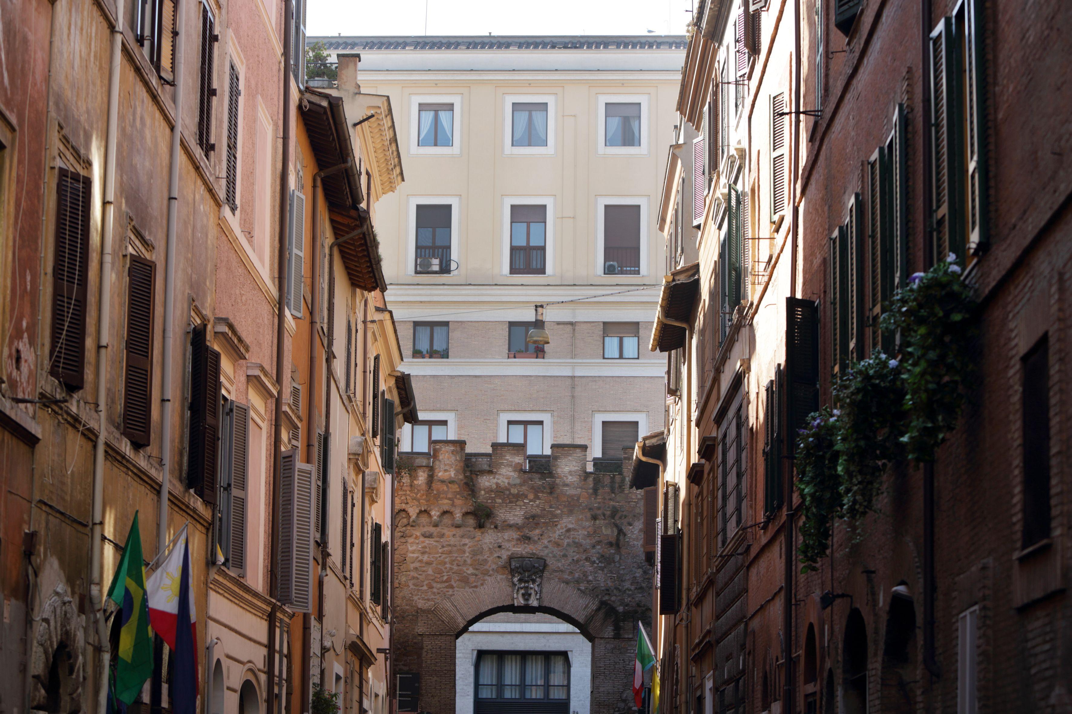 Borgo Pio Suites Inn — Foto 1